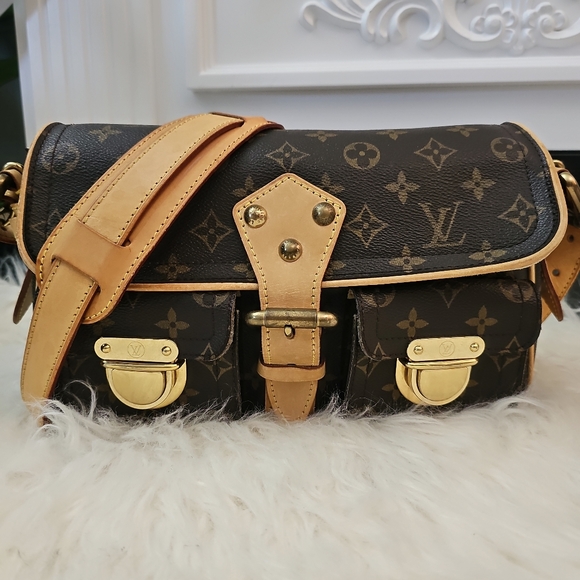 🔥🔥Good Condition 🔥 Authentic Louis Vuitton hudson pm - Picture 16 of 17